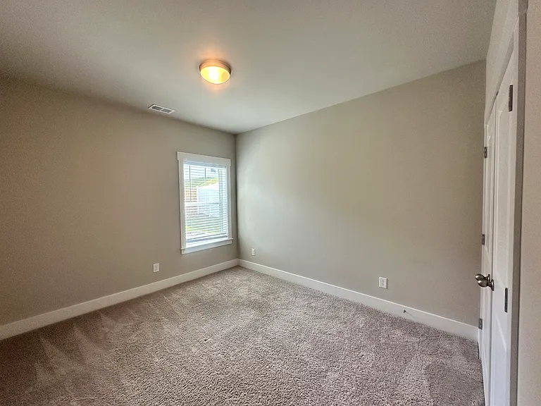 5015 Wellesley Dr — Photo 18