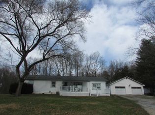 298 Mitchell St, Avoca, IN 47420