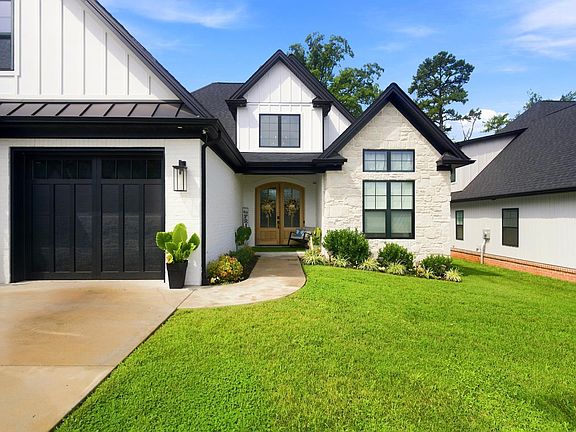 4th image of 125 Bentley Grove Way