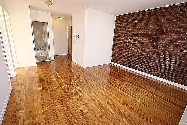 Rented by J Misrahi Realty Corp | media 3