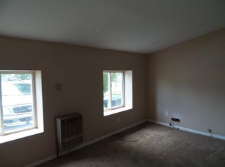 10 Penfield Ln, Sicklerville, NJ 08081