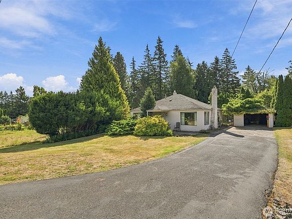 4th image of 3225 McLeod Road