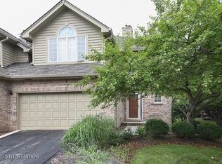 402 Ashbury Dr, Hinsdale, IL 60521
