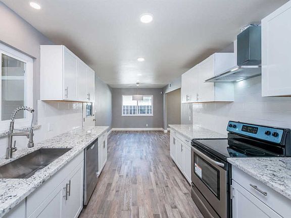 2nd image of 2589 W San Gabriel Ave
