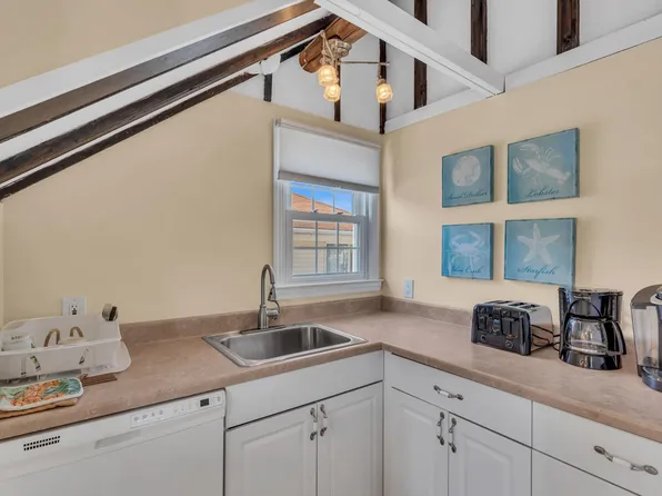 104 Washington Ave, Point Pleasant Beach, NJ 08742