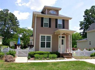 137 Raleigh St, Holly Springs, NC 27540