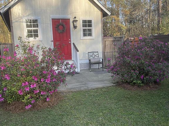 4th image of 129 Giles Dr