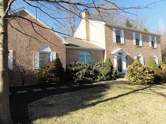 1st image of 105 Beauregard Ct
