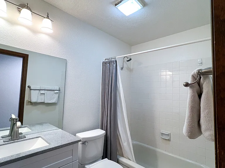 4731 Mills Dr — Photo 13