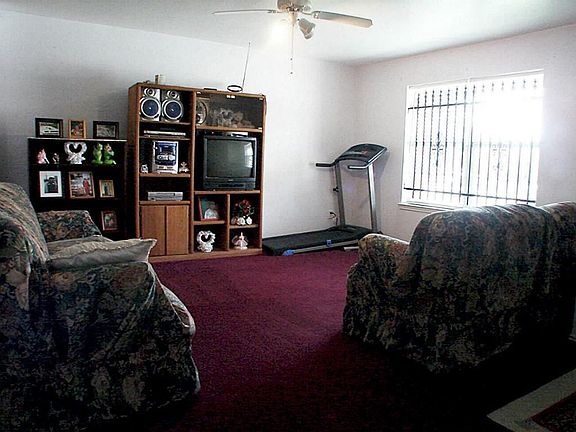 5th image of 3207 Beran Dr