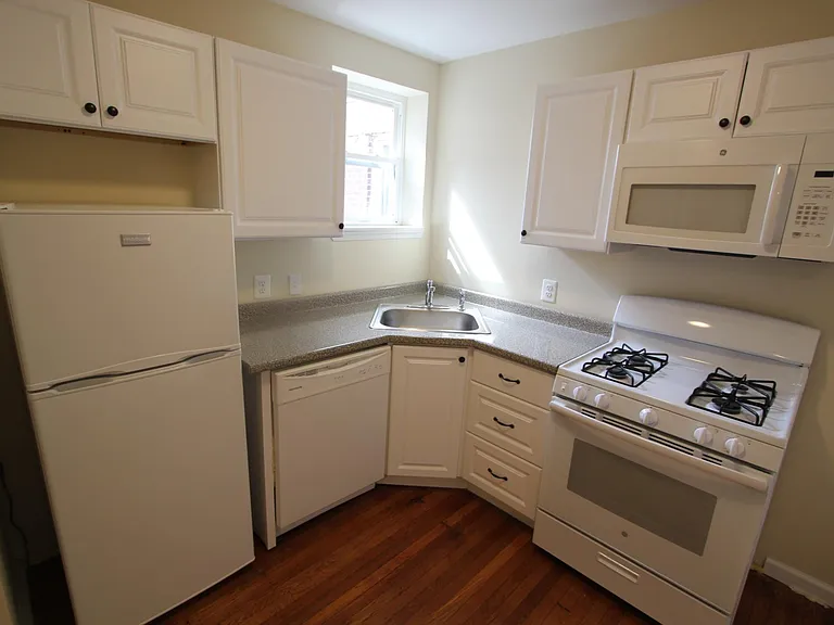 1738 S 53rd St #2 — Photo 6