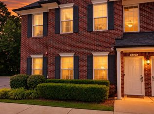 8425 Williamstown Dr, Shelby Township, MI 48316