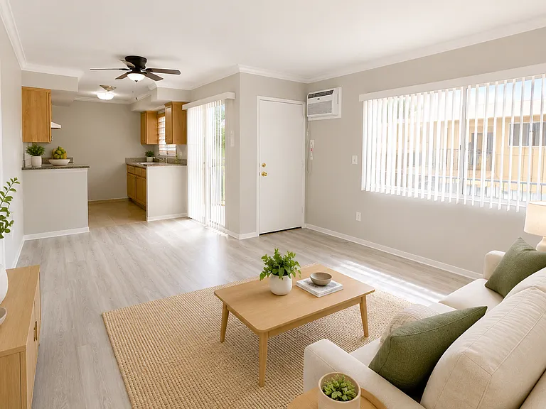 10059 Pinewood Ave — Photo 20