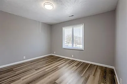 8005 S 48th Ave — Photo 17