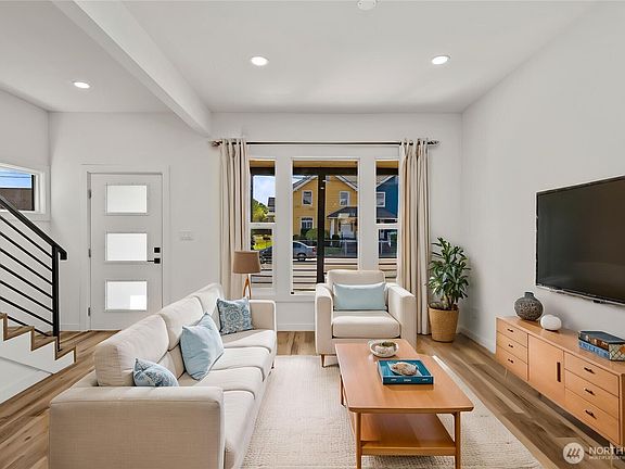 5th image of 719 S Sprague Avenue