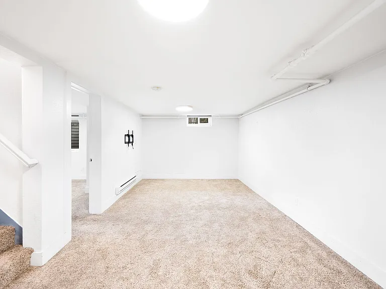 2576 Krameria St — Photo 19