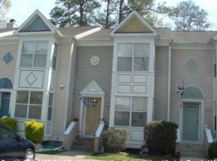 1110 Palmerton Dr, Newport News, VA 23602