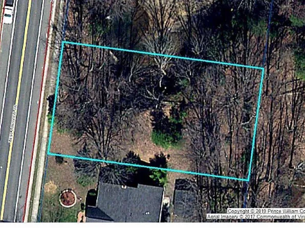 2264 W Longview Dr, Woodbridge, VA 22191