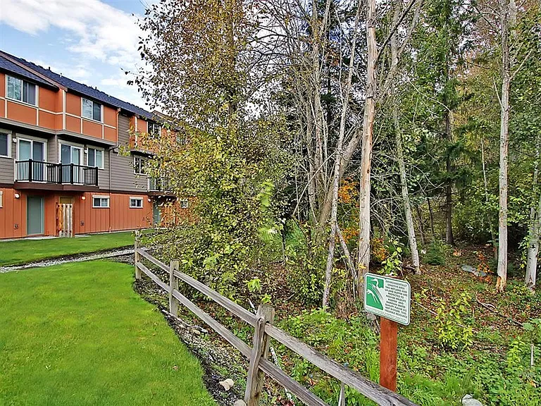 Northshore Townhomes — Photo 11