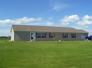 2050 E Grinter Rd, Gardner, IL 60424