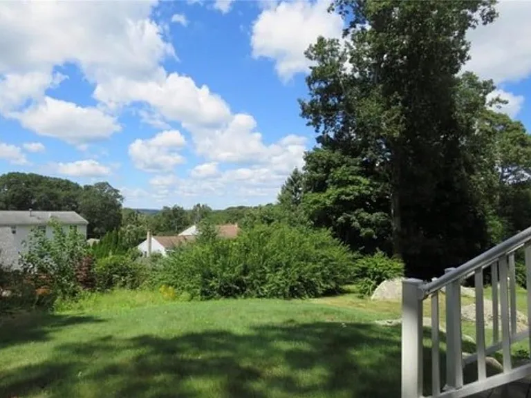 48 Bellevue Ave — Photo 20