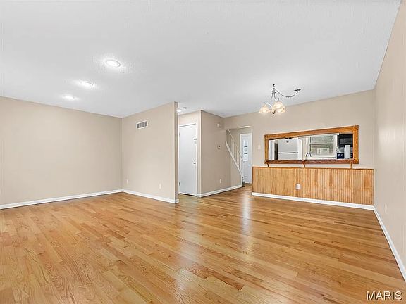 3rd image of 10473 Corbeil Dr