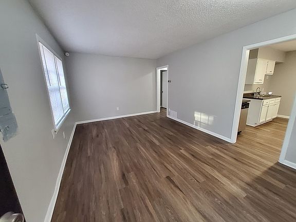 3rd image of 1431 Kimball Ave