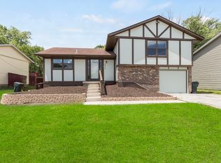 18104 Fountainbleau Dr, Hazel Crest, IL 60429