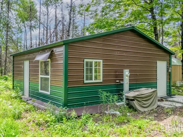 21010 Pach Ln #F1, Perronville, MI 49873