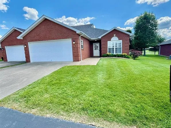 207 Bluegrass Ct, Campbellsville, KY 42718