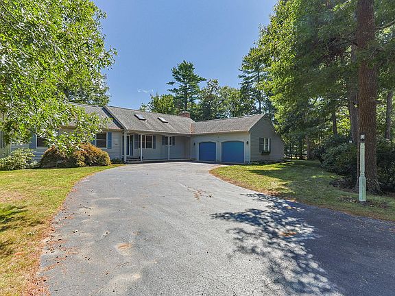 3rd image of 204 Timber Lane