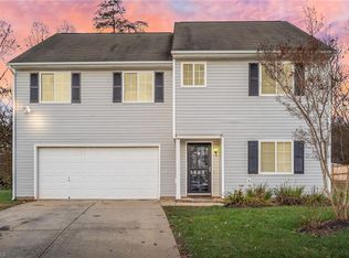 5606 Chapel Wood Ct, Browns Summit, NC 27214