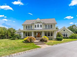 10 Groendyke Rd, Whitehouse Station, NJ 08889