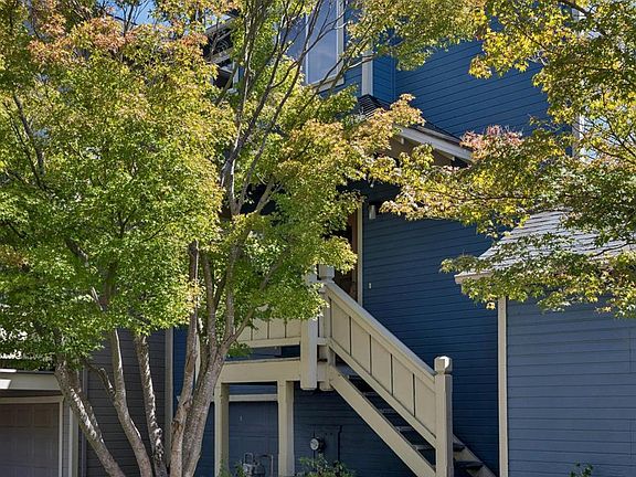 2nd image of 2 Rain Tree Court
