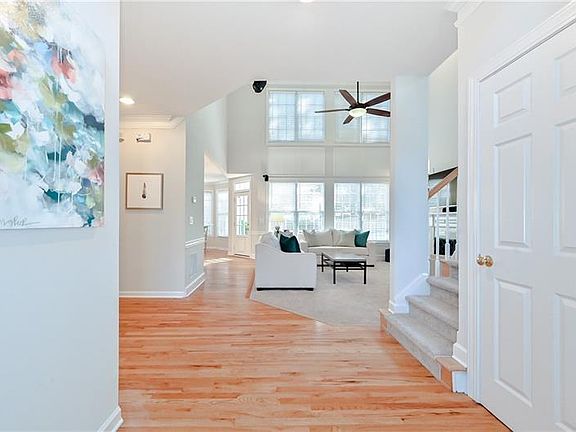 3rd image of 3265 Millwood Trl SE
