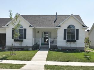 2134 E Sunrise Dr, Eagle Mountain, UT 84005