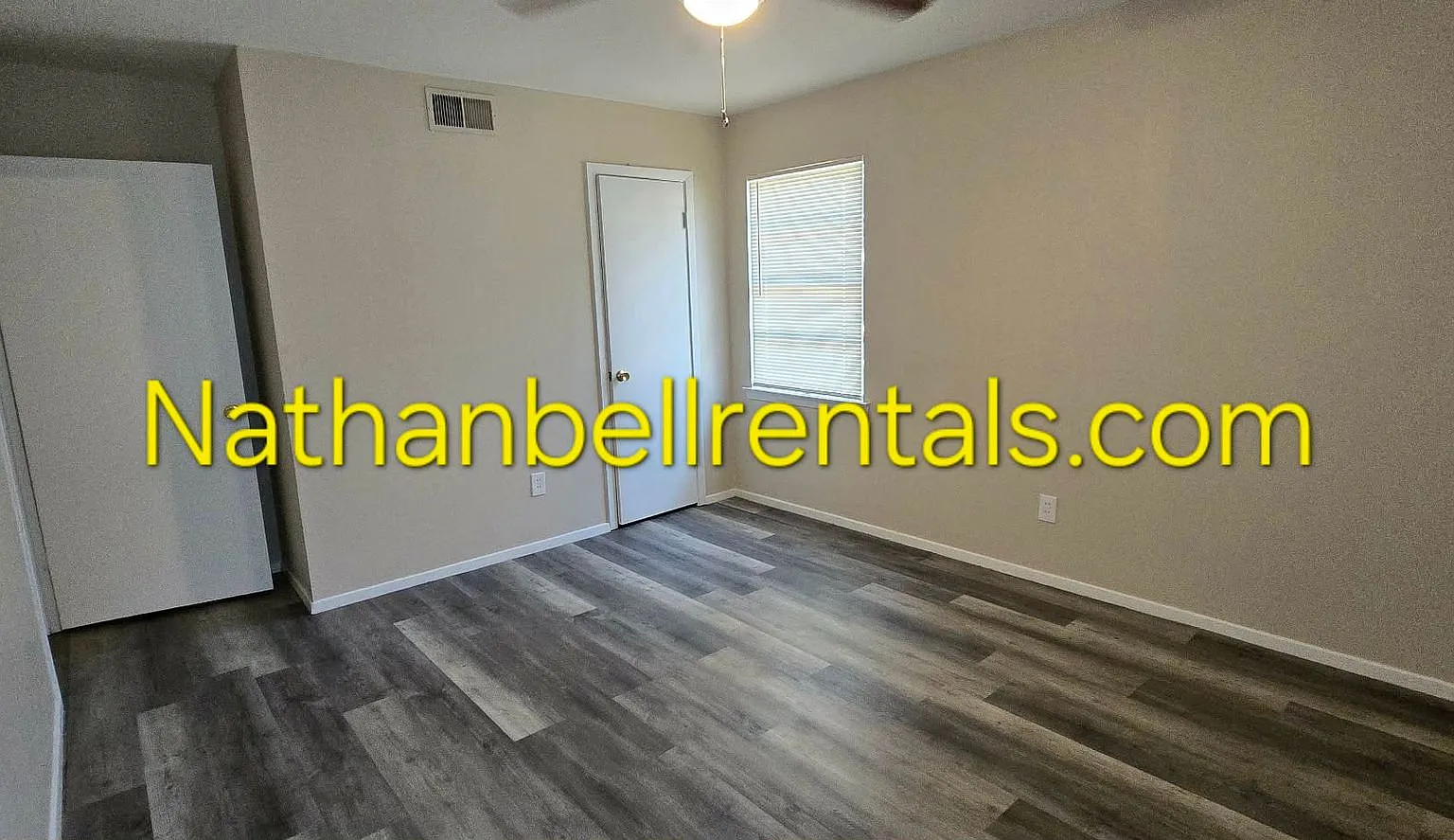 2340 Beverly Dr. — Photo 3