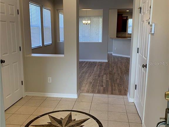 3rd image of 501 Lake Eagle Ln