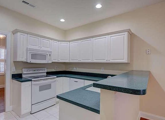 5th image of 4323 Ashley Park Dr