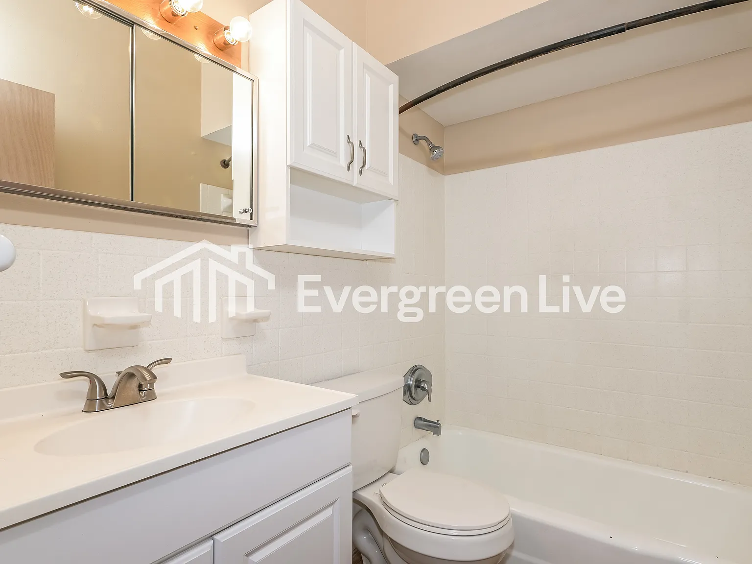3 bed, 1.5 bath, 1232 sqft, $1,395 — Photo 4