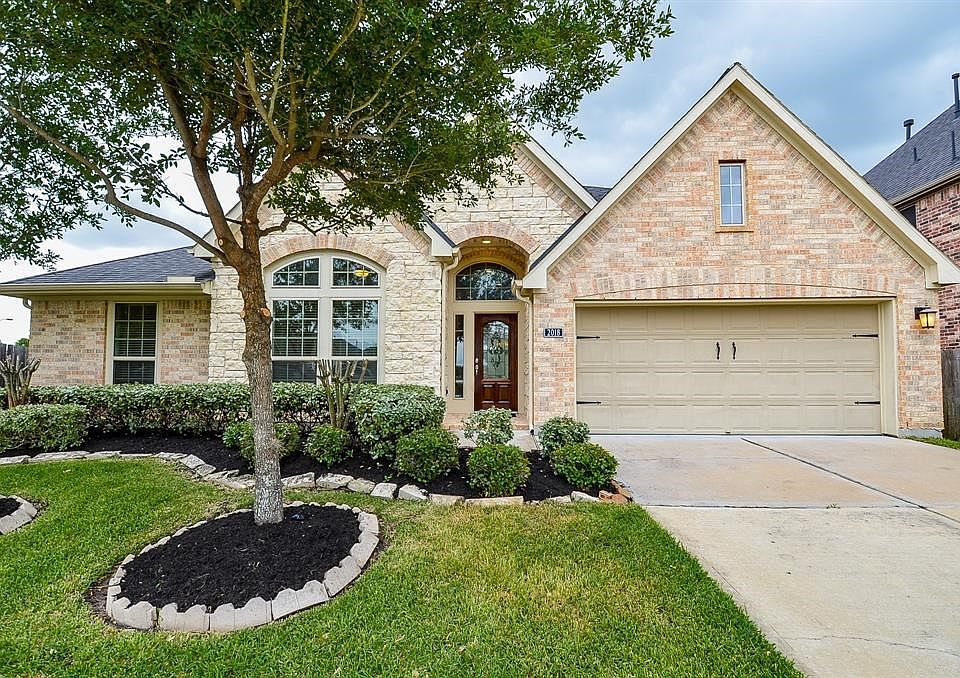 1st image of 2018 Palmetto Glen Ln