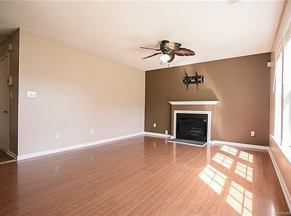 5th image of 3339 Whitebridge Ln