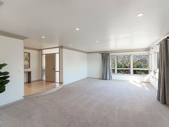 3rd image of 4415 E Sunset Dr