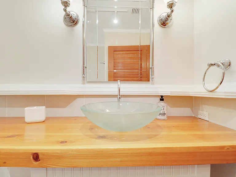 109 Seashore Dr — Photo 29