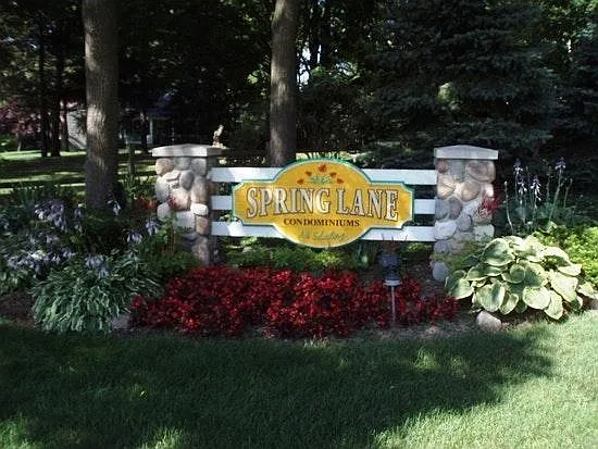 525 Spring Lane Dr — Photo 32