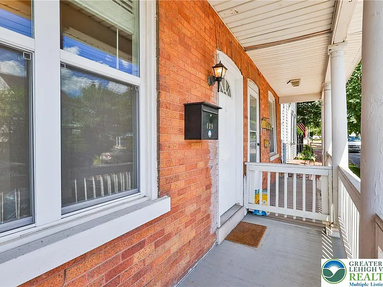 129 E Goepp St — Photo 3