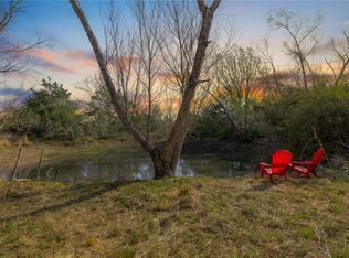 6735 Old Smithville Rd, Flatonia, TX 78941