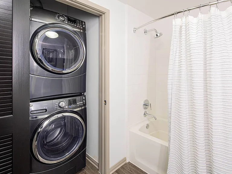 One bedroom bathroom at 1600 Vine in Hollywood, CA.