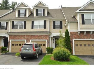 86 Goodwin Cir, Hartford, CT 06105