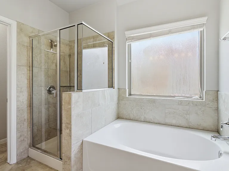 5716 Blackstone Dr — Photo 17